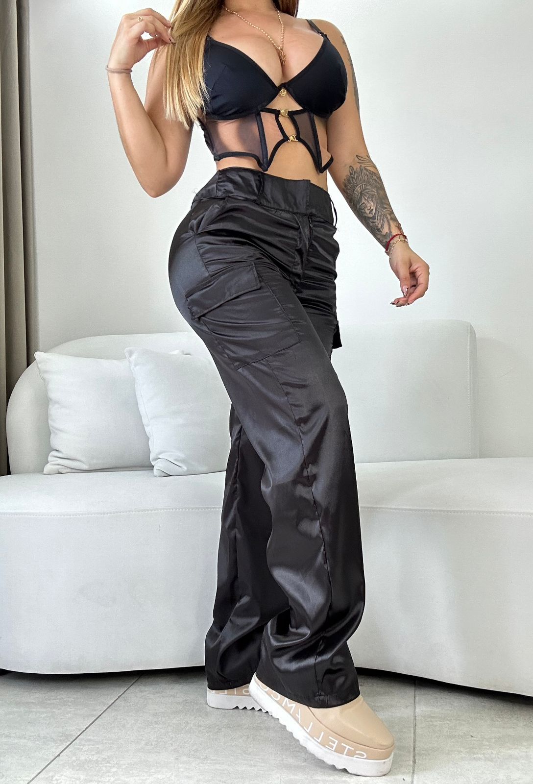 ⓜ️🌸pantalón en tela satín🌸